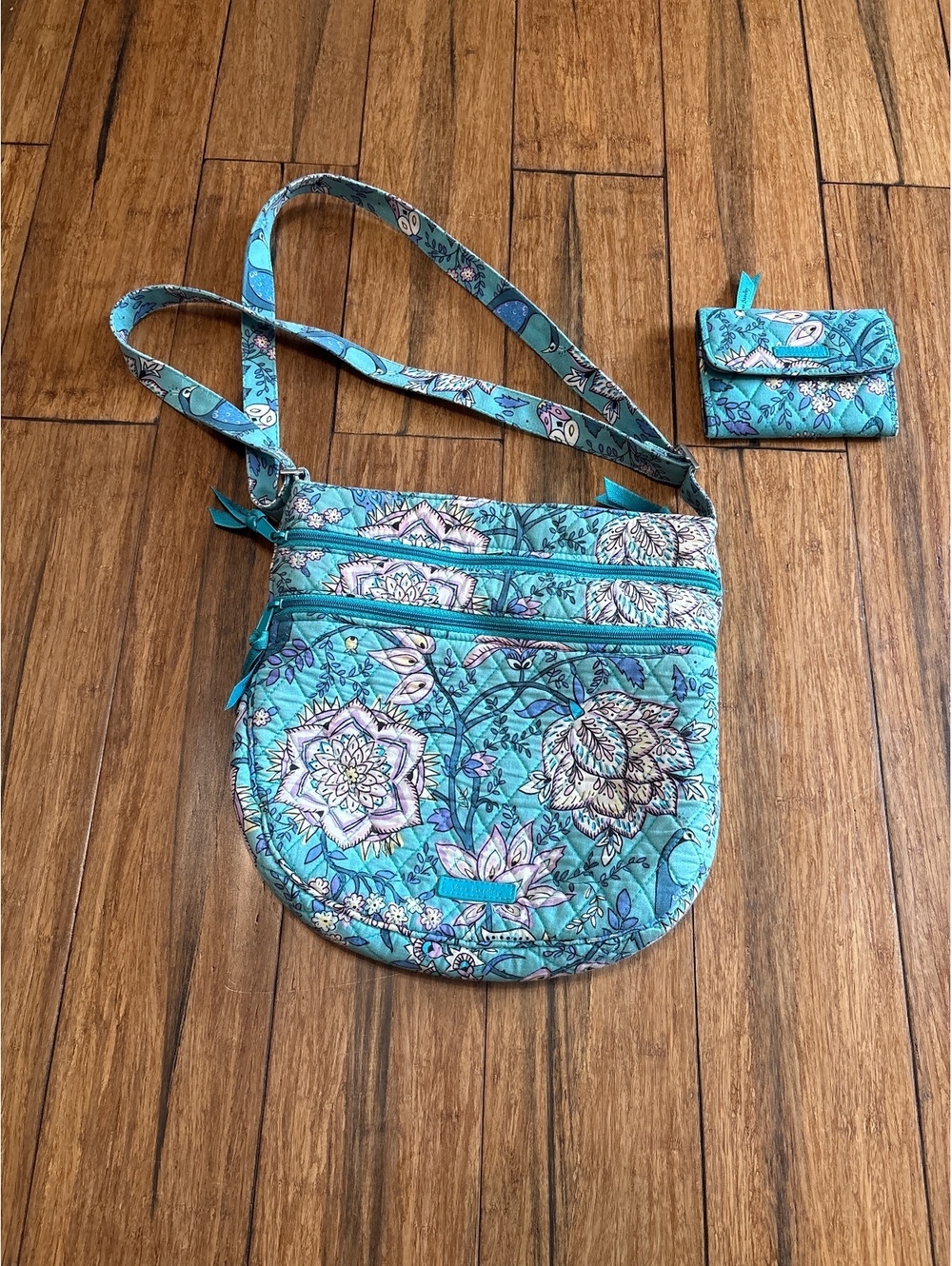 Vera Bradley Peacock Garden Flower Triple Zip Hipster Crossbody Purse And Wallet